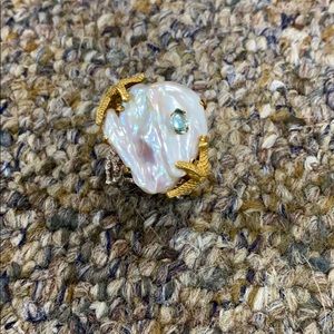 Hector Salgado Mother of Pearl & Coral ring